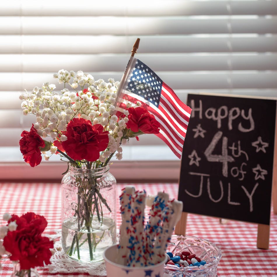fourth of july mason jar centerpiece