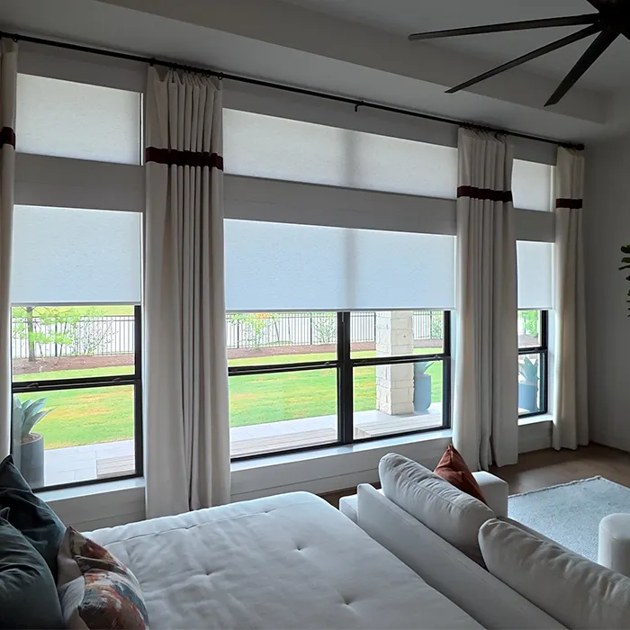 Roller shades in Newport Flaxen