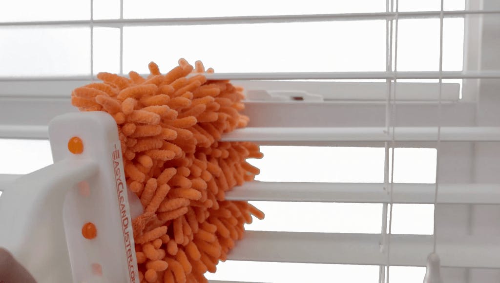 How to dust venetian blinds and get stains out of blinds