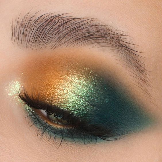 gold shimmer eye makeup