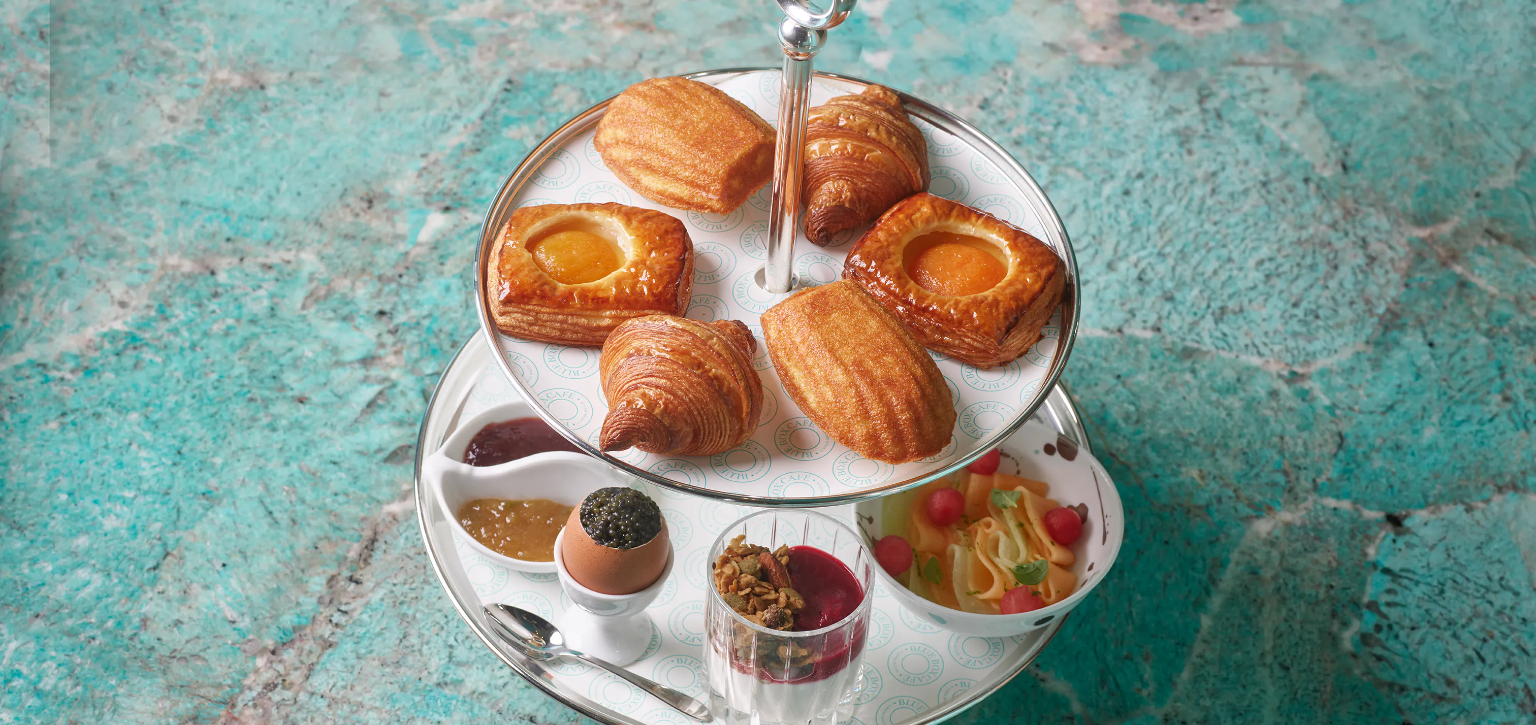 Breakfast at Tiffany’s at the Blue Box Café in New York City