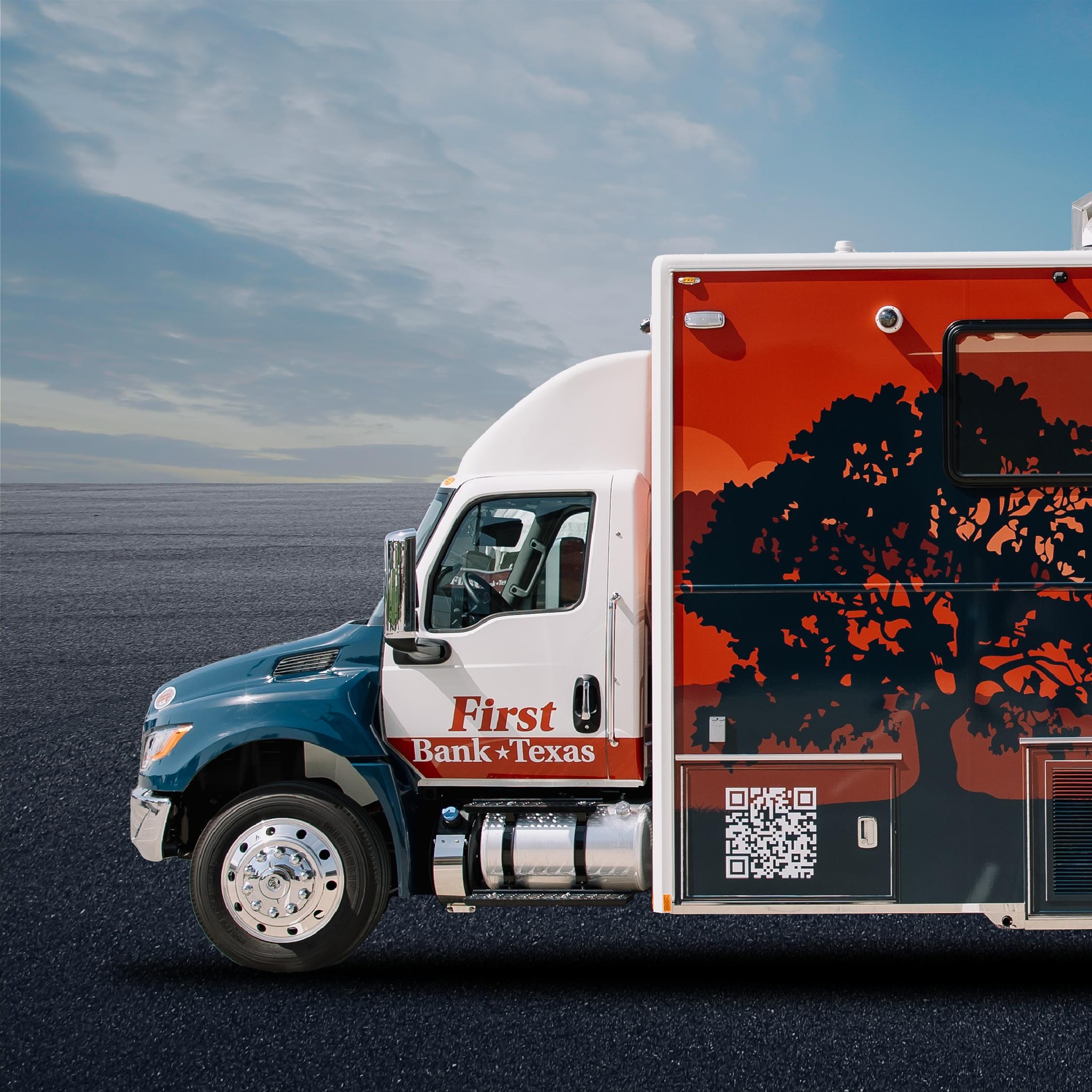 Mobile Branch Wrap and Graphic Design 