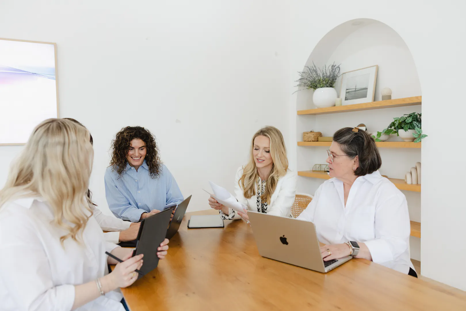 Marketing Agency reviewing Performance Insights with client in Fort Worth, TX