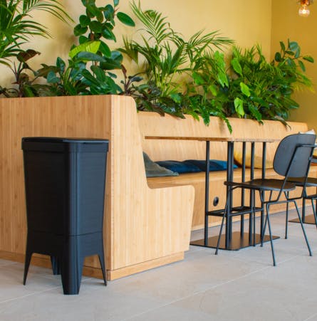 afvalscheidingsstation in een kantine