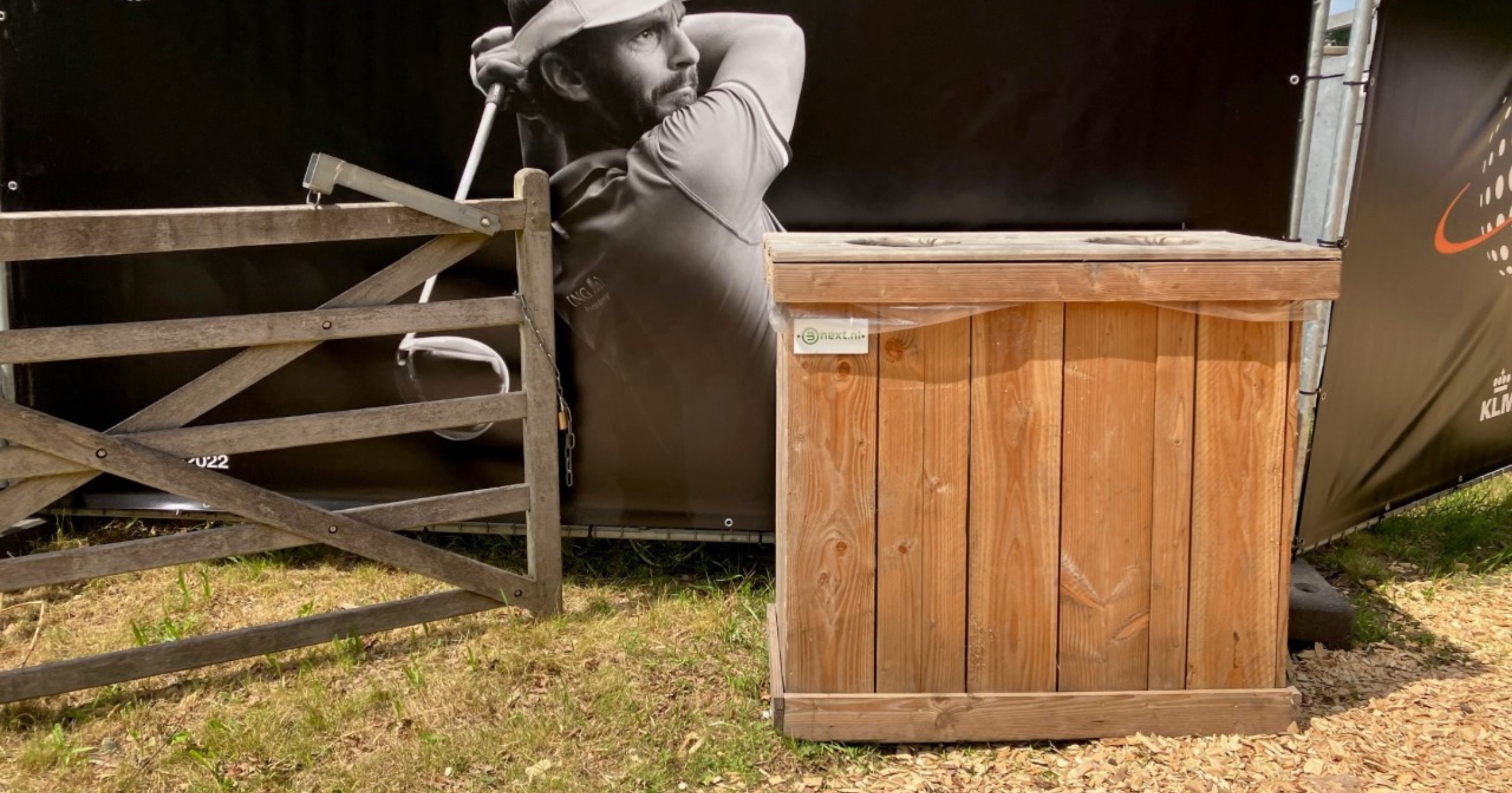 Een Bnext.nl scheidingsstation op het KLM Open Golftoernooi