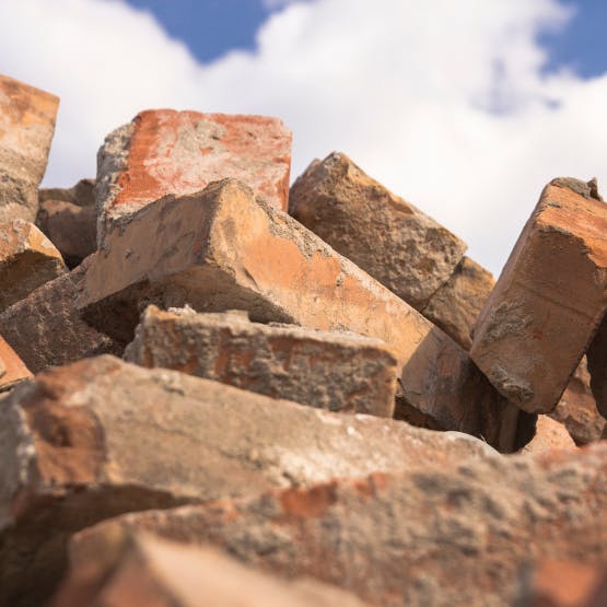 voorbeeld van bakstenen afval