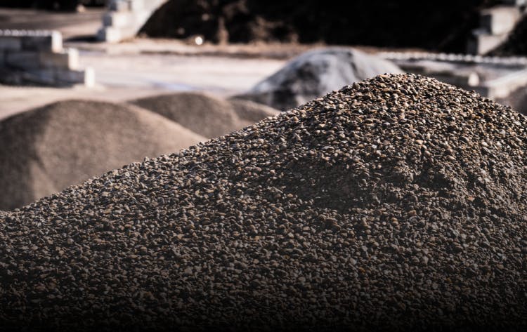 puin wordt tot granulaat gerecycled