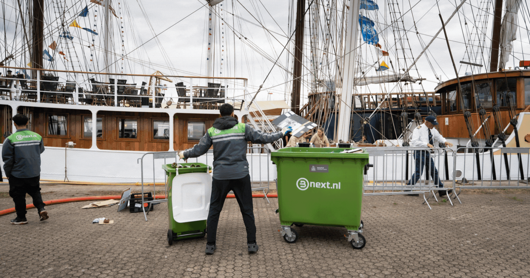 sfeerbeelden van Bnext medewerkers aan het werk tijdens Sail 2025