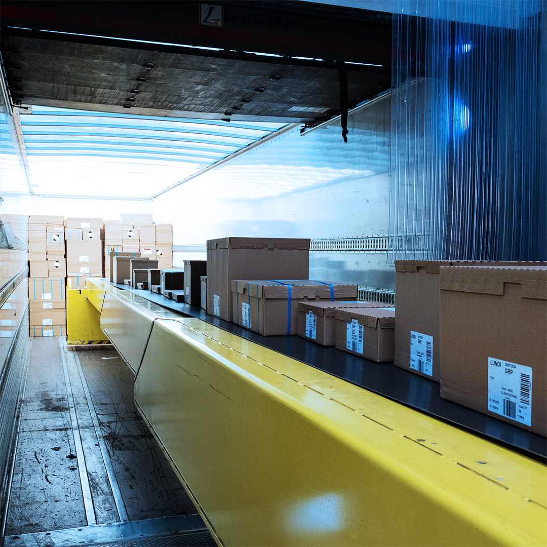 Automated receiving and shipping system for e-merchants · BOA Concept