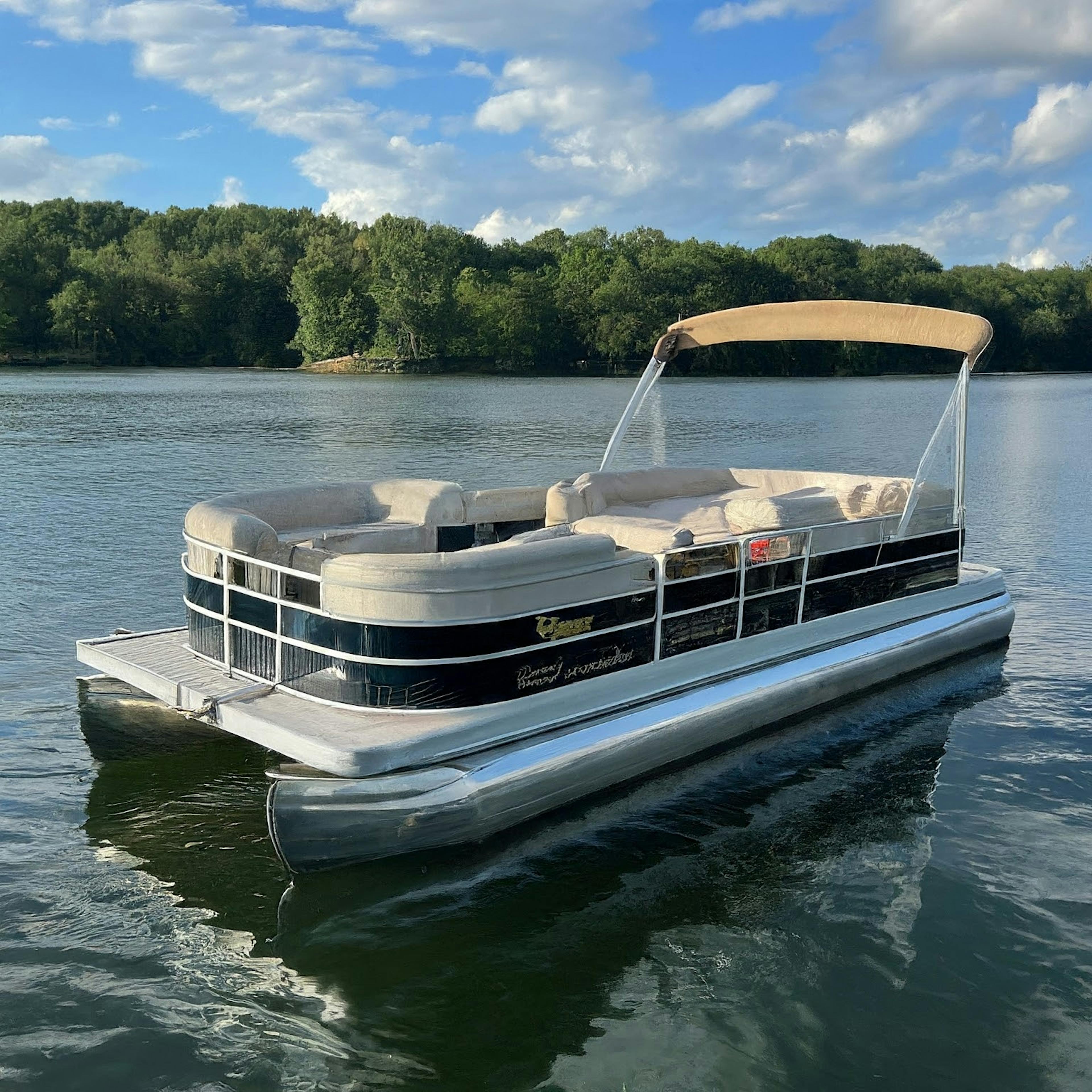 pontoon boat in the lake area