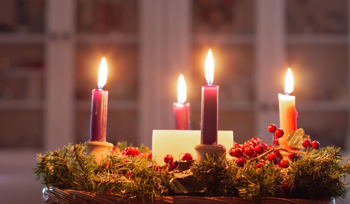 advent candles glowing