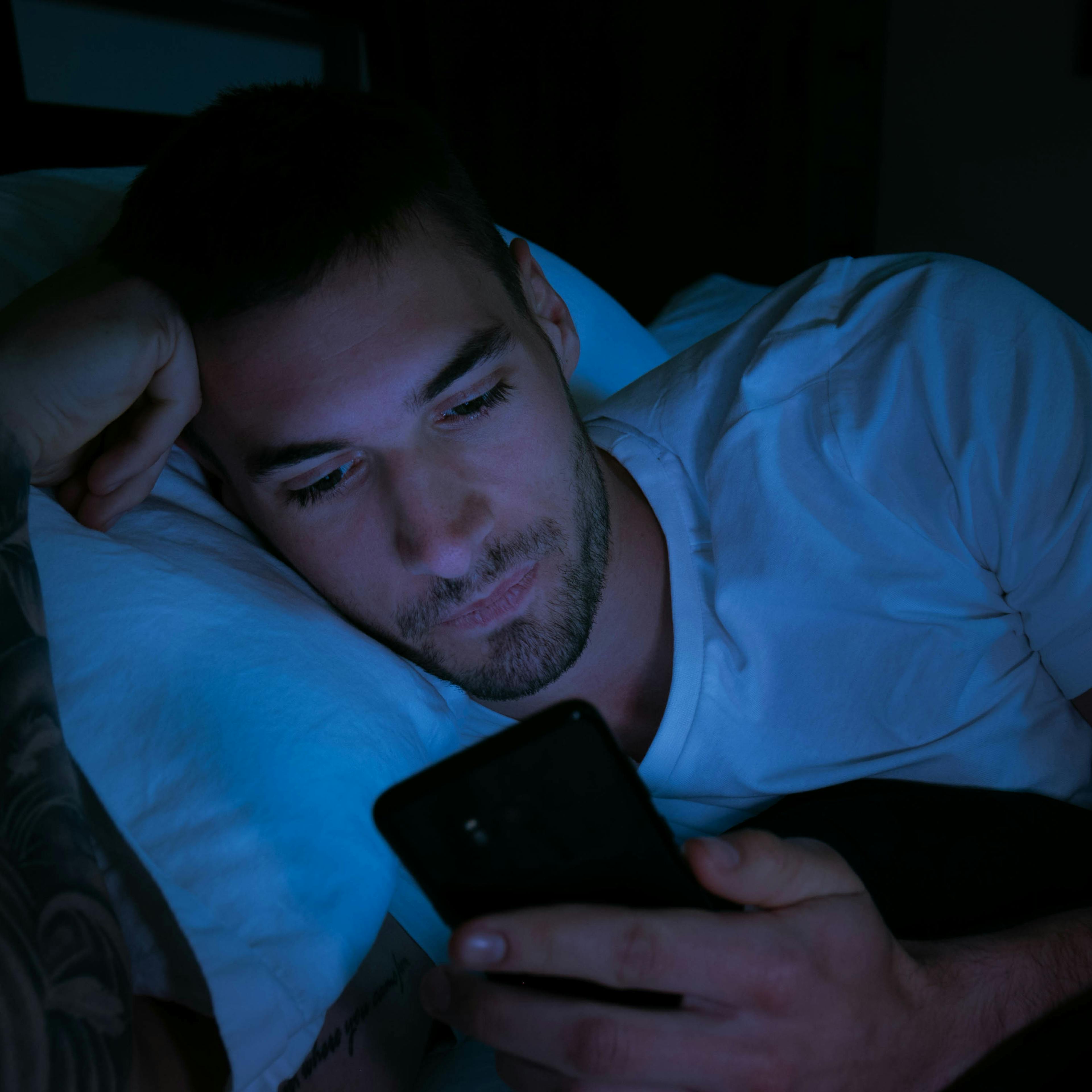 Quels facteurs favorisent les troubles du sommeil