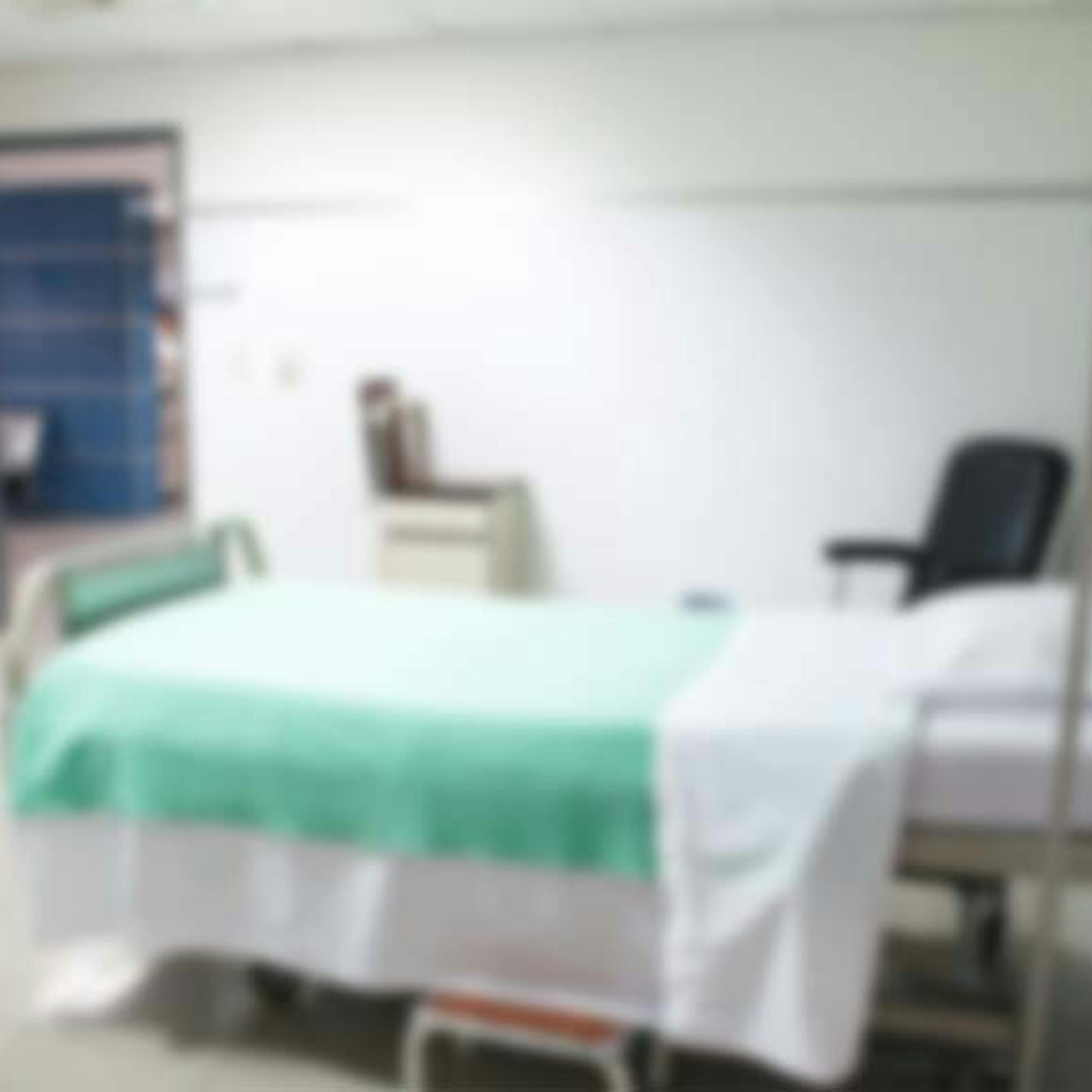 BOIRON destina 3.600 euros al Hospital Gregorio Marañón gracias a la campaña ‘Portátiles que curan’