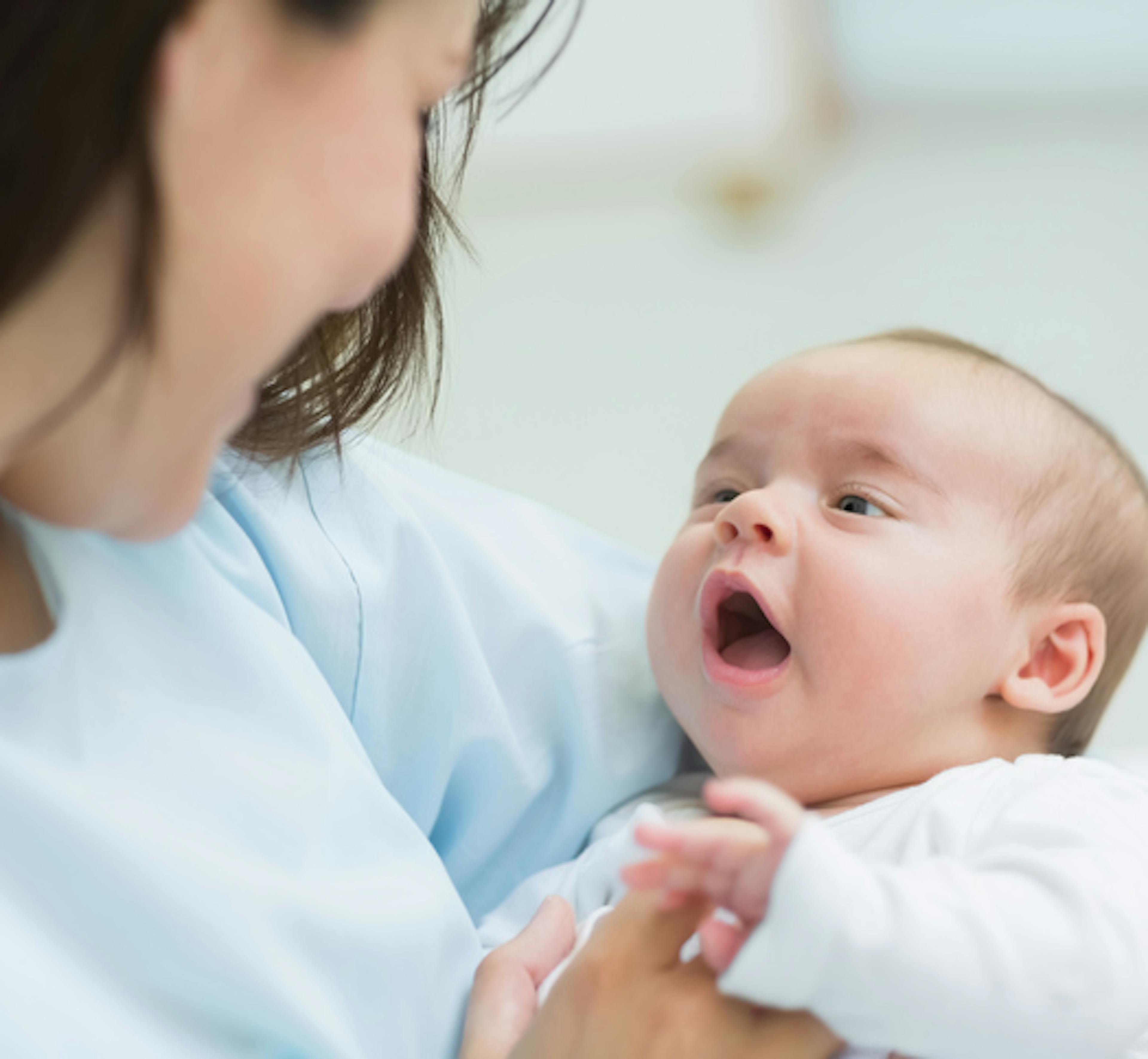 Le coliche gassose nel neonato: cause, sintomi e rimedi del disturbo