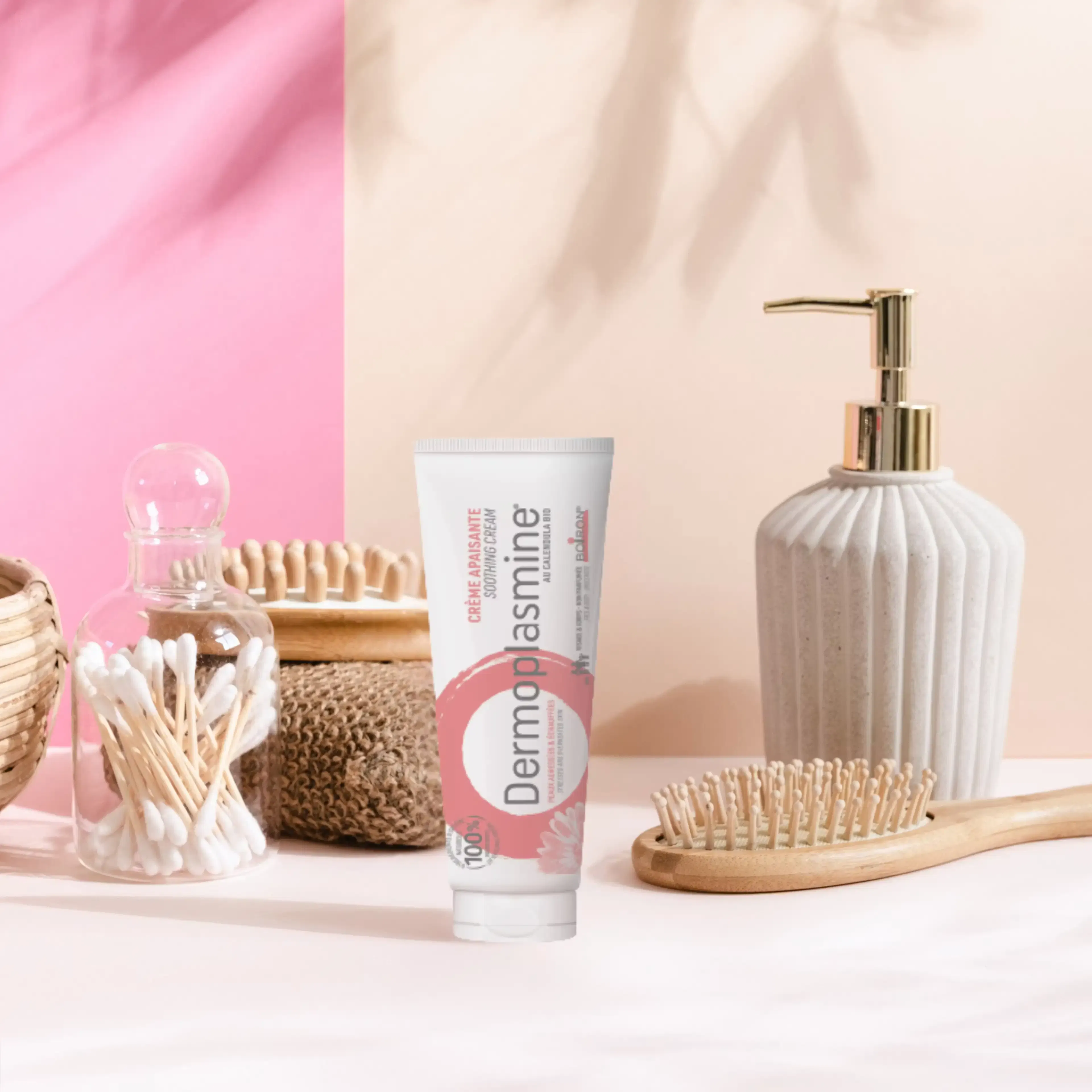 Dermoplasmine verzachtende crème in de badkamer