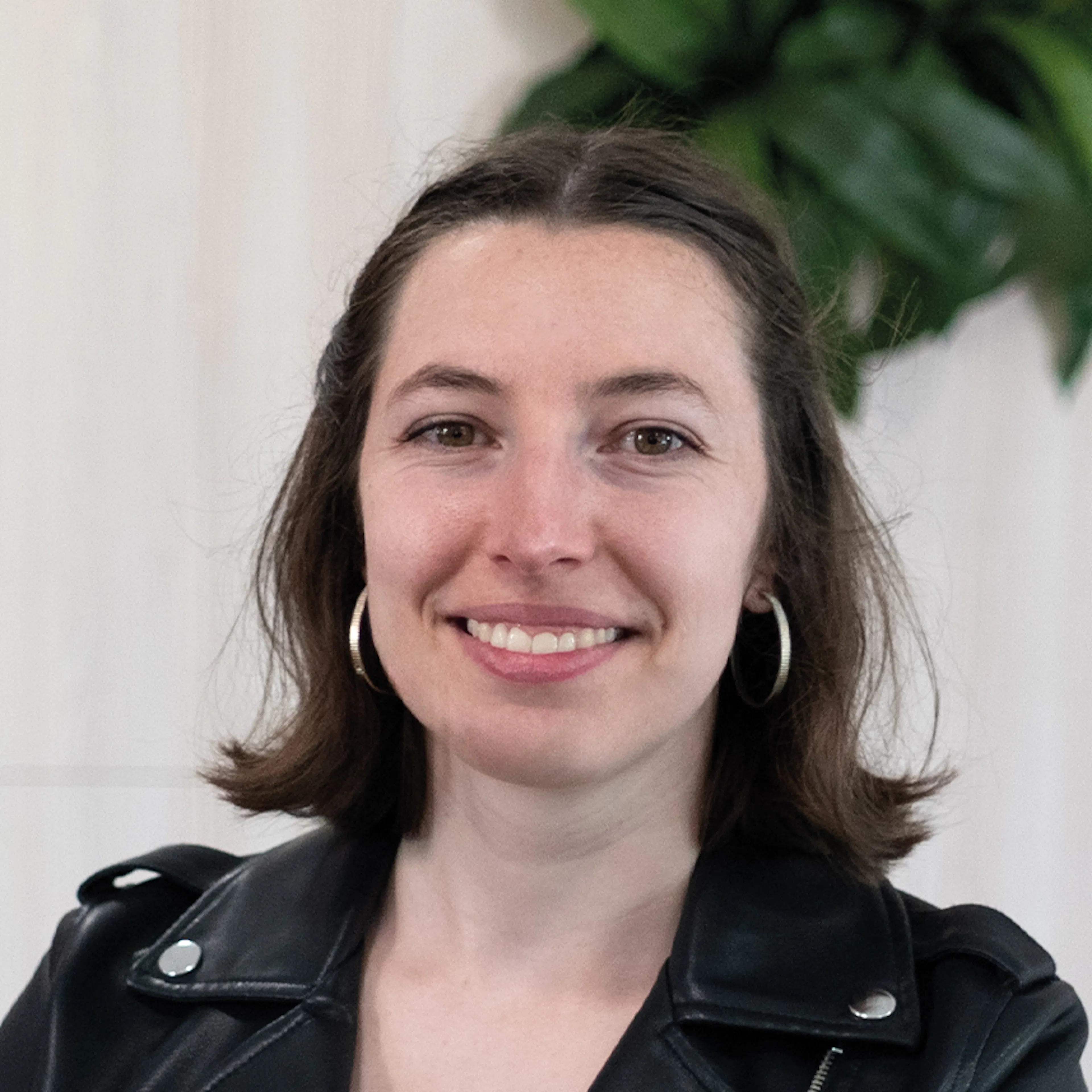 Sophia Karon Ingénieure chimiste. Expertise en botanique et en phytochimie. Boiron