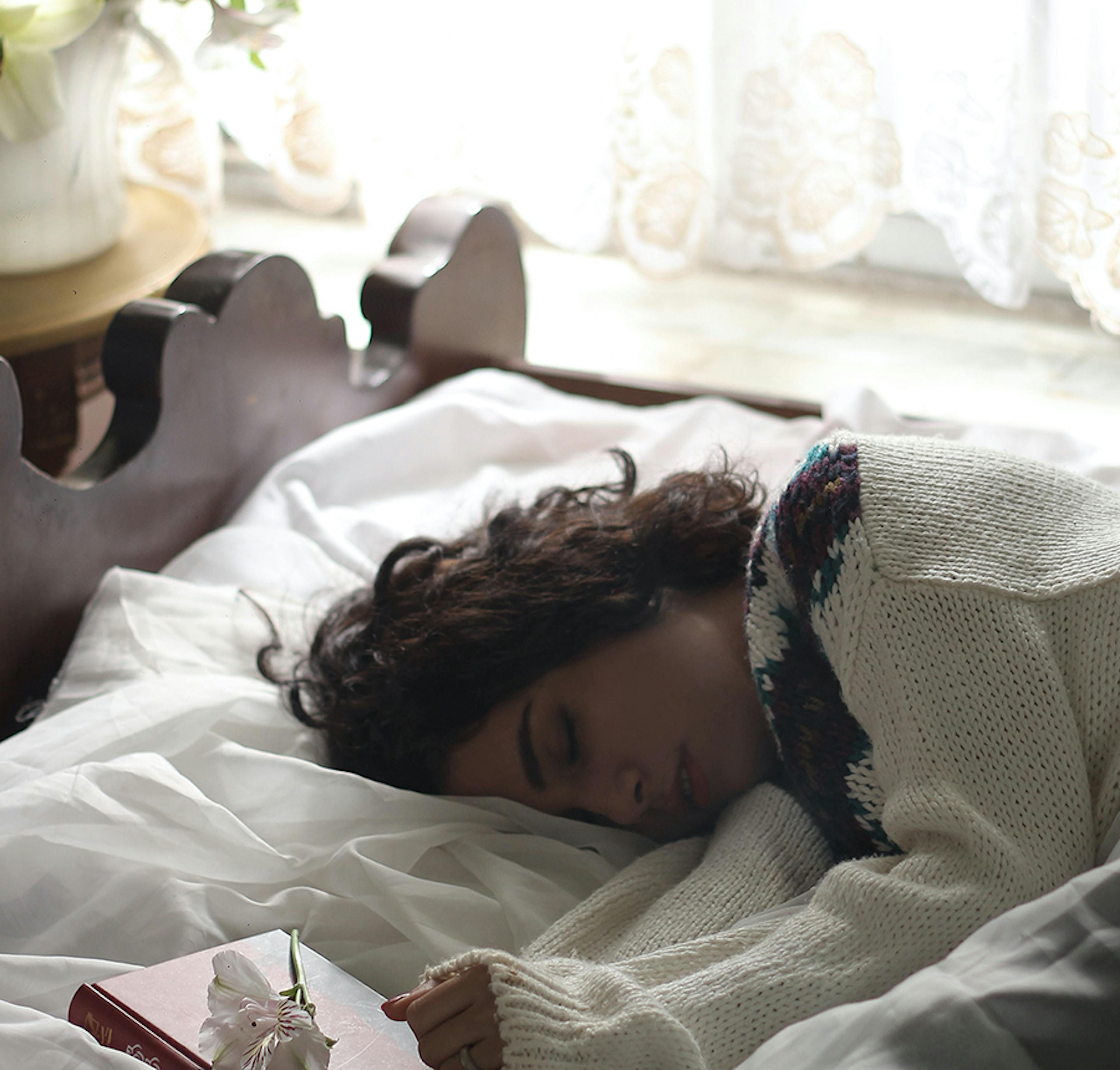 Imagen de mujer durmiendo