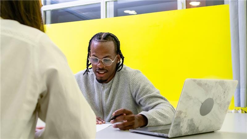 1:1 coaching session with BOLDLY