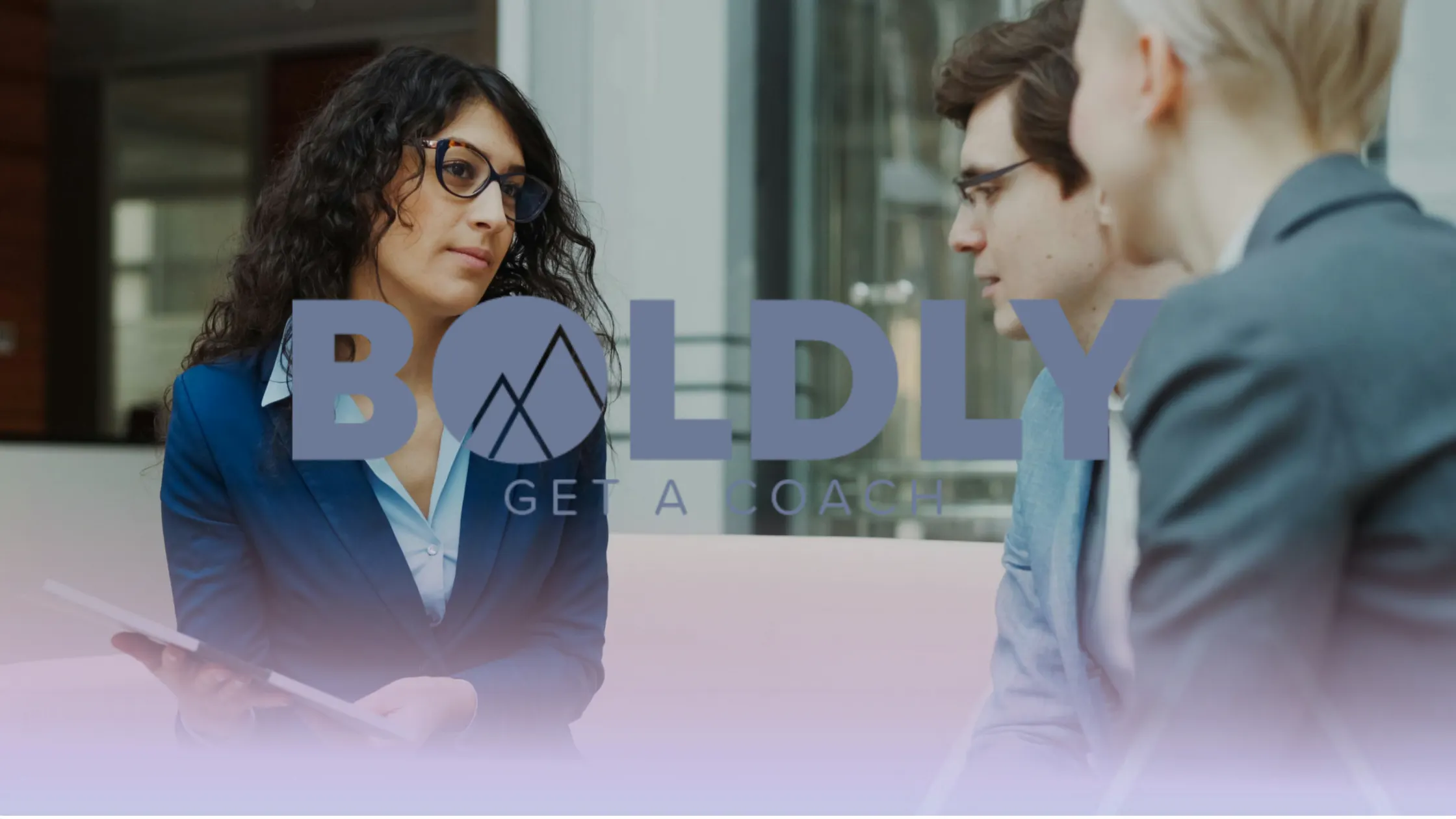A group of leaders discuss on organizational design