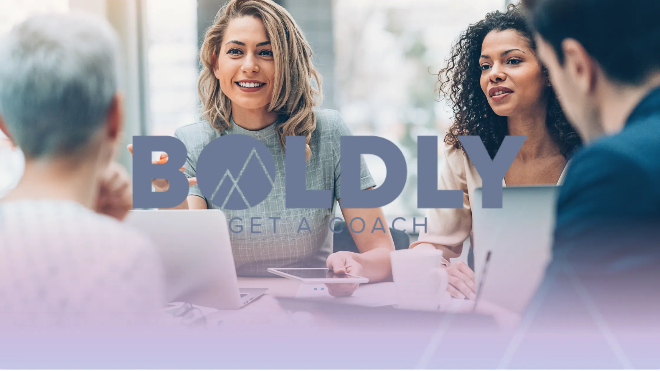 A group of managers is discuss on AI