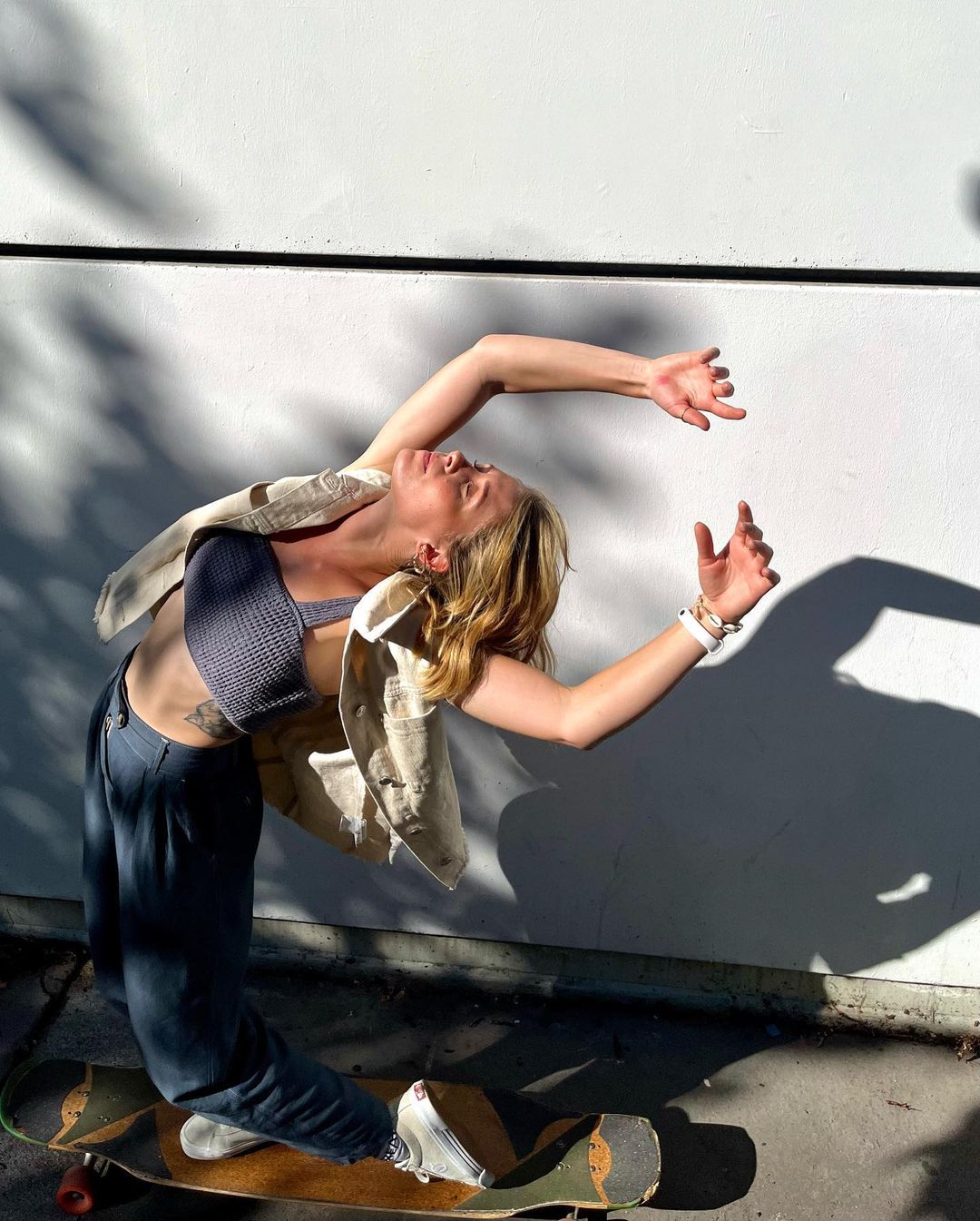 influenceuse longboard 