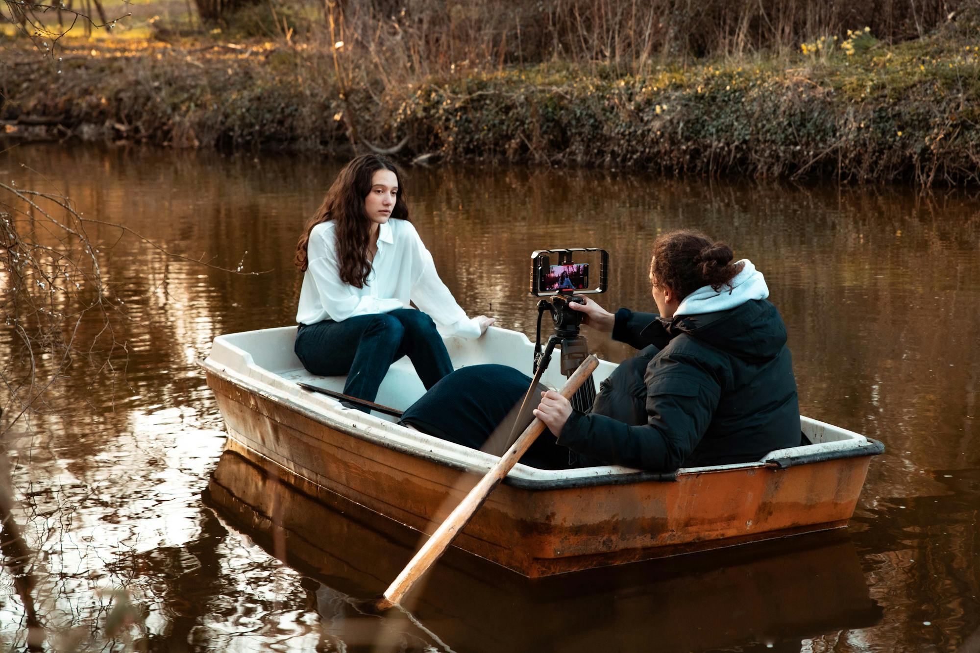 Xiaomi mi11 dans ses yeux clip vidéo Syrine Boulanouar