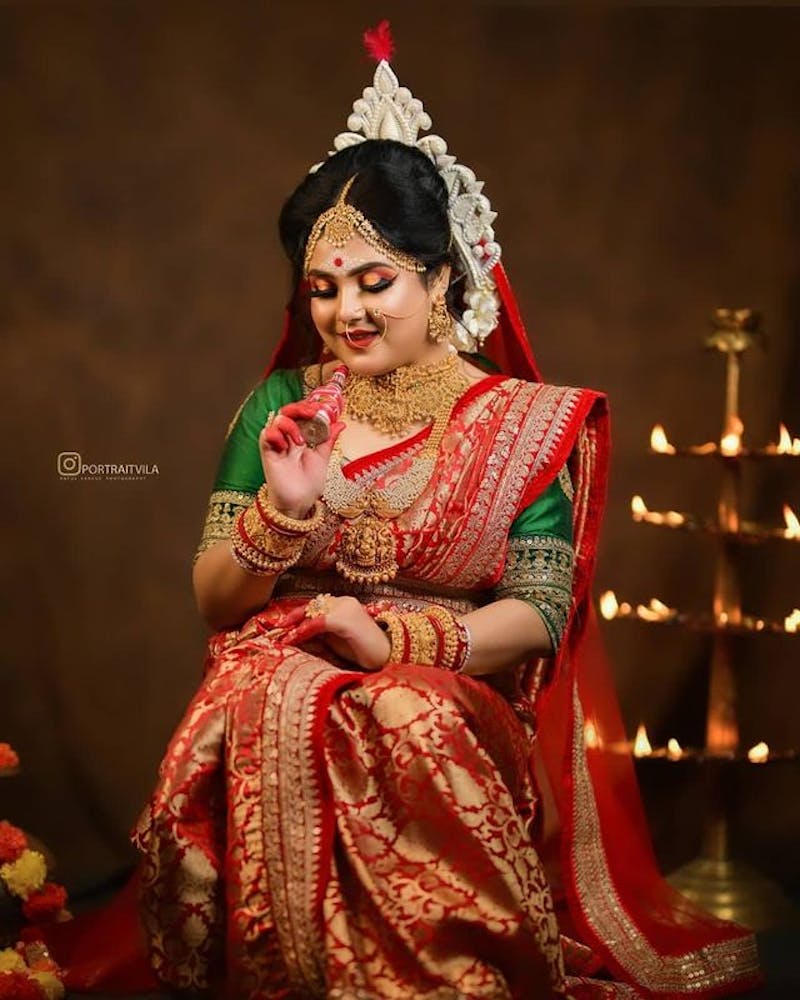 Green red bride