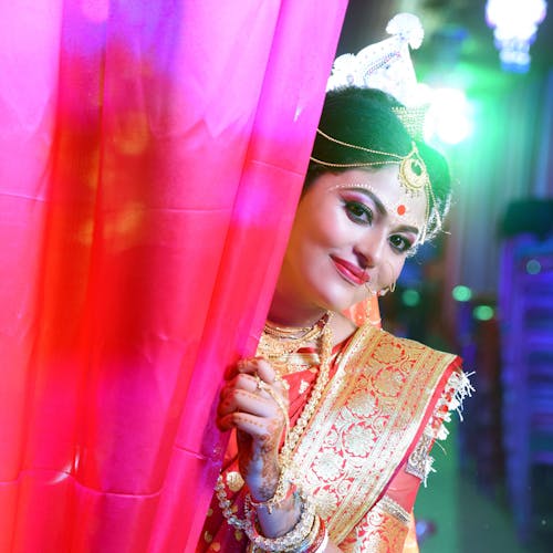 Bengali Wedding Saree For Bride