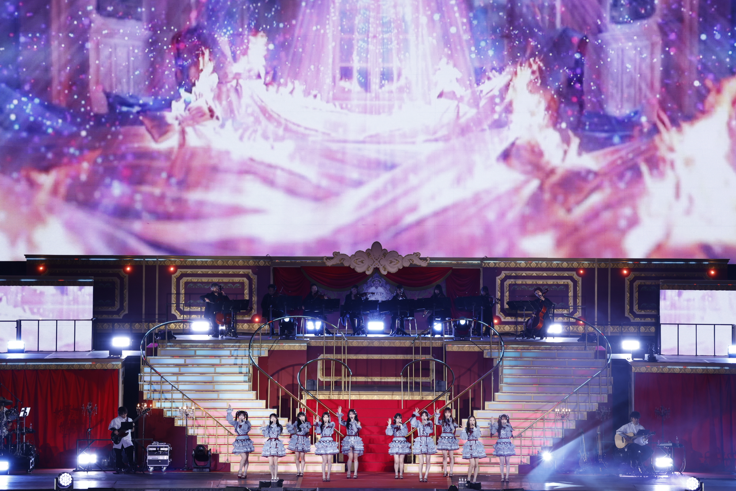 LOVE Reaches New Heights: 70,000 Spectators Witness 8th
