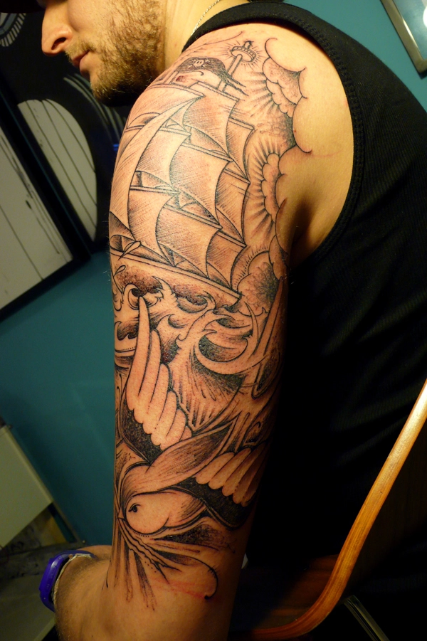 Tatouage Tour De Bras Biceps Homme