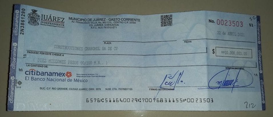 Cheque rechazado al municipio de Juárez.