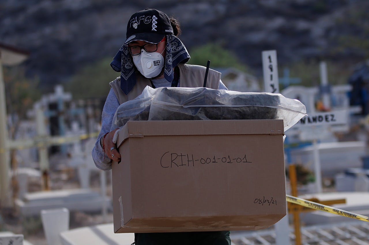 Muestras de cuerpos halladas por autoridades de Coahuila, desaparecidos, corrupción.