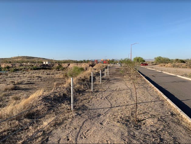 Lugar desolado, sin árboles, sin verdor y en el abandono es el Ecoparque