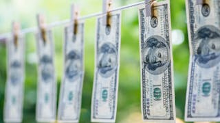 ¿Quién se queda con el dinero robado a México?