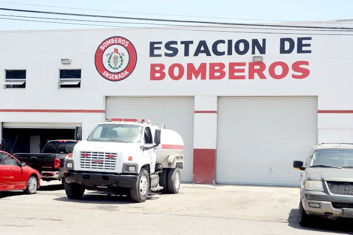 Bomberos denuncian carencias en Ensenada.