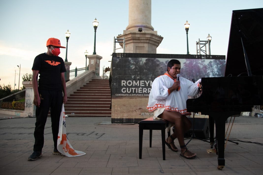 el Pianista Romeyno Gutiérrez.