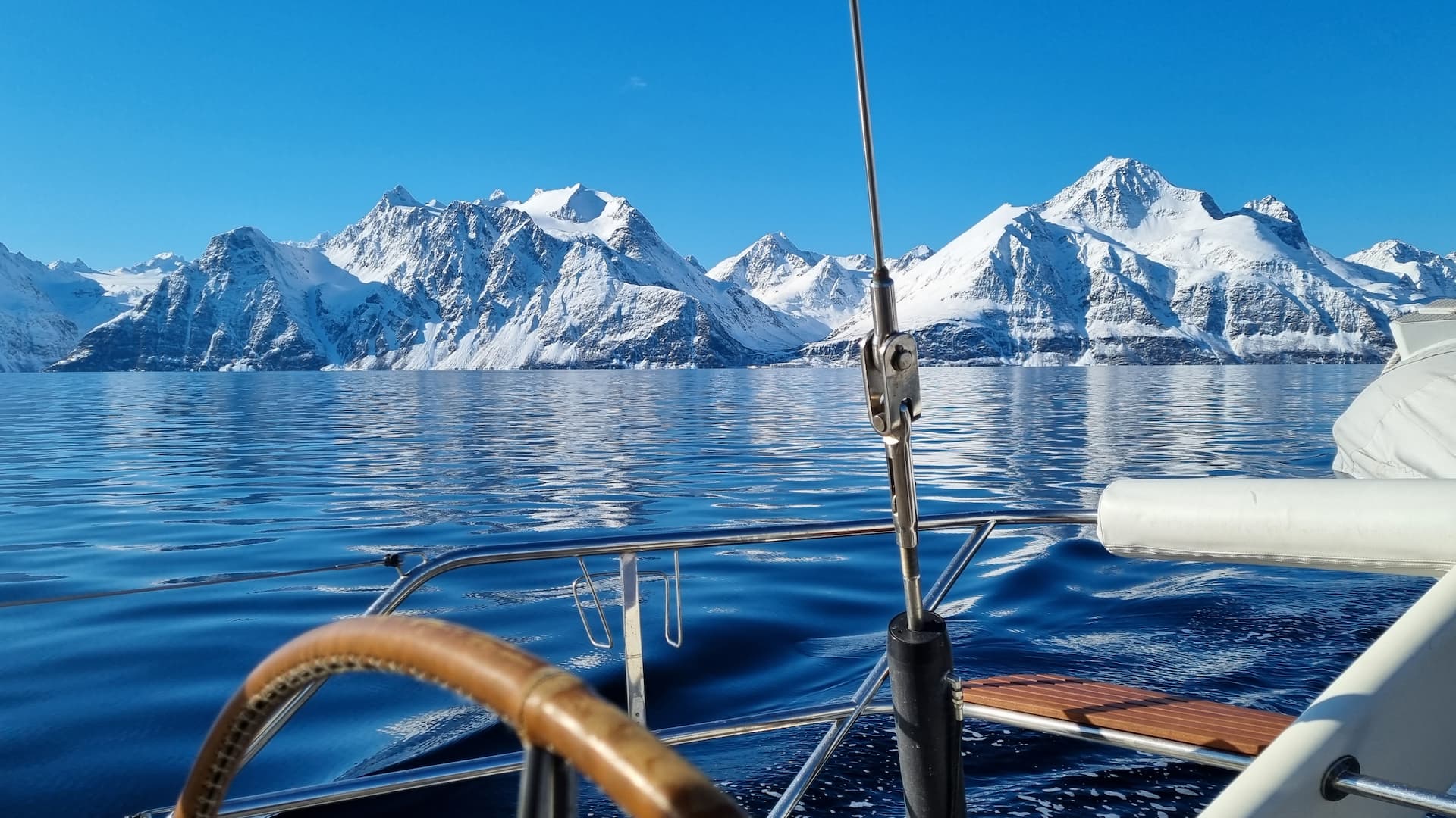 Sail & Ski | LYNGEN ALPS | Boreal Adventure