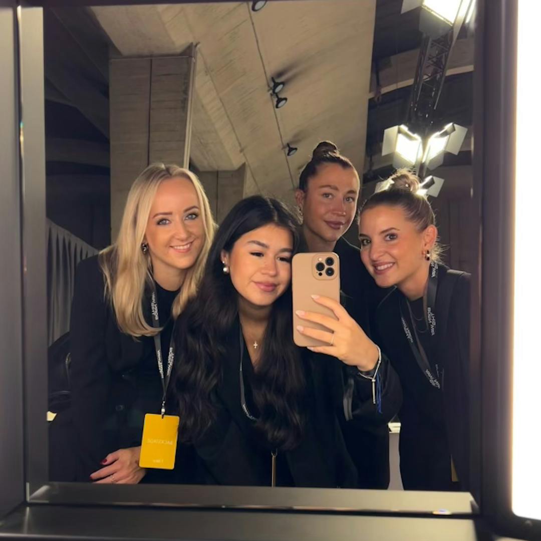 Chloé x Authentic Beauty Concept – Backstage-Management und PR auf der Paris Fashion Week.