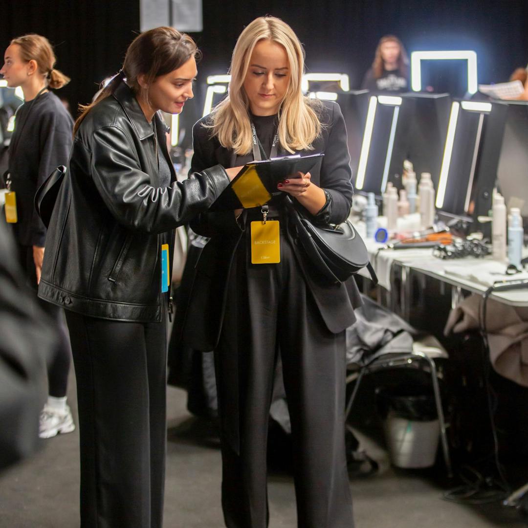 Chloé x Authentic Beauty Concept – Backstage-Management und PR auf der Paris Fashion Week.