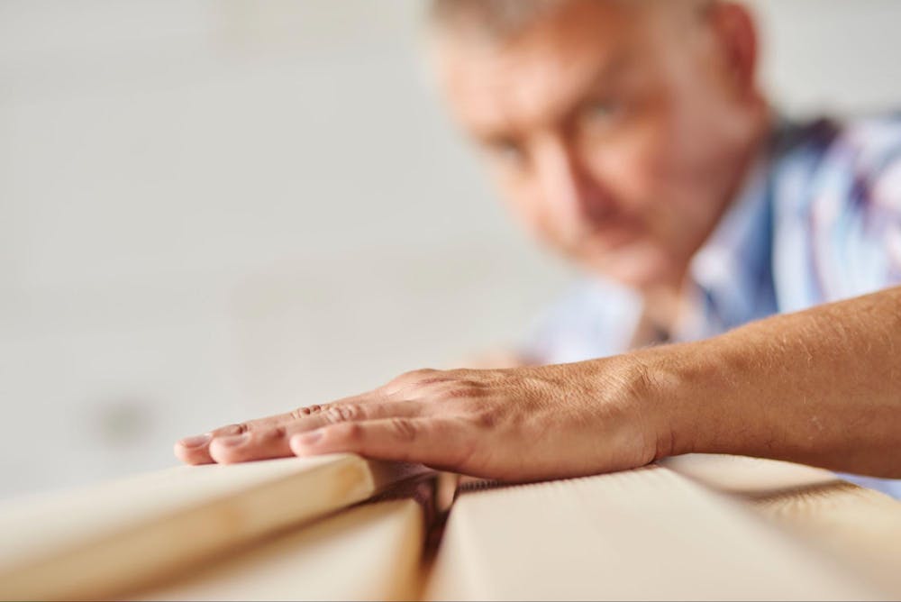 Maintenance tips for wooden beds