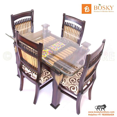 https://images.prismic.io/boskyfurniture/6fe2d30d-c391-4761-a235-2171a304d0a5_ethnic-dining-1.jpg?auto=compress,format&rect=0,0,2151,2151&w=500&h=500