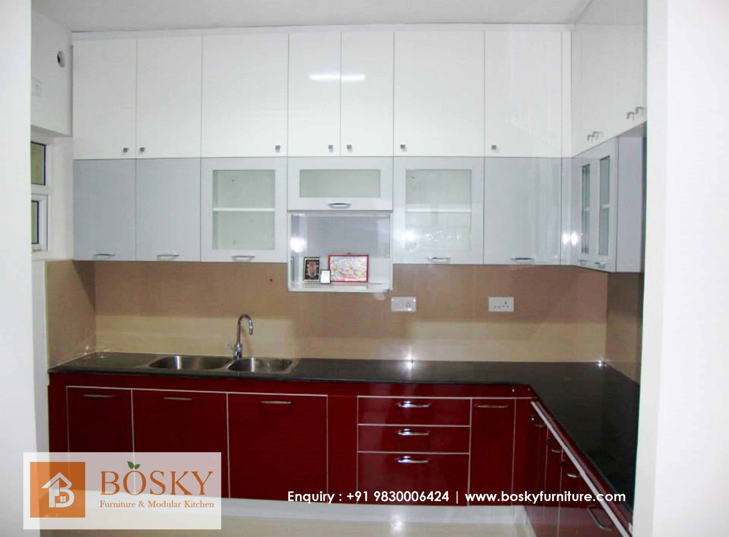 https://images.prismic.io/boskyfurniture/adfe31fe-7a41-4f0a-8432-8822e7b0acf1_Modular+Kitchen+Kolkata+Garia+1.jpg?auto=compress,format&rect=339,0,1885,1885&w=500&h=500