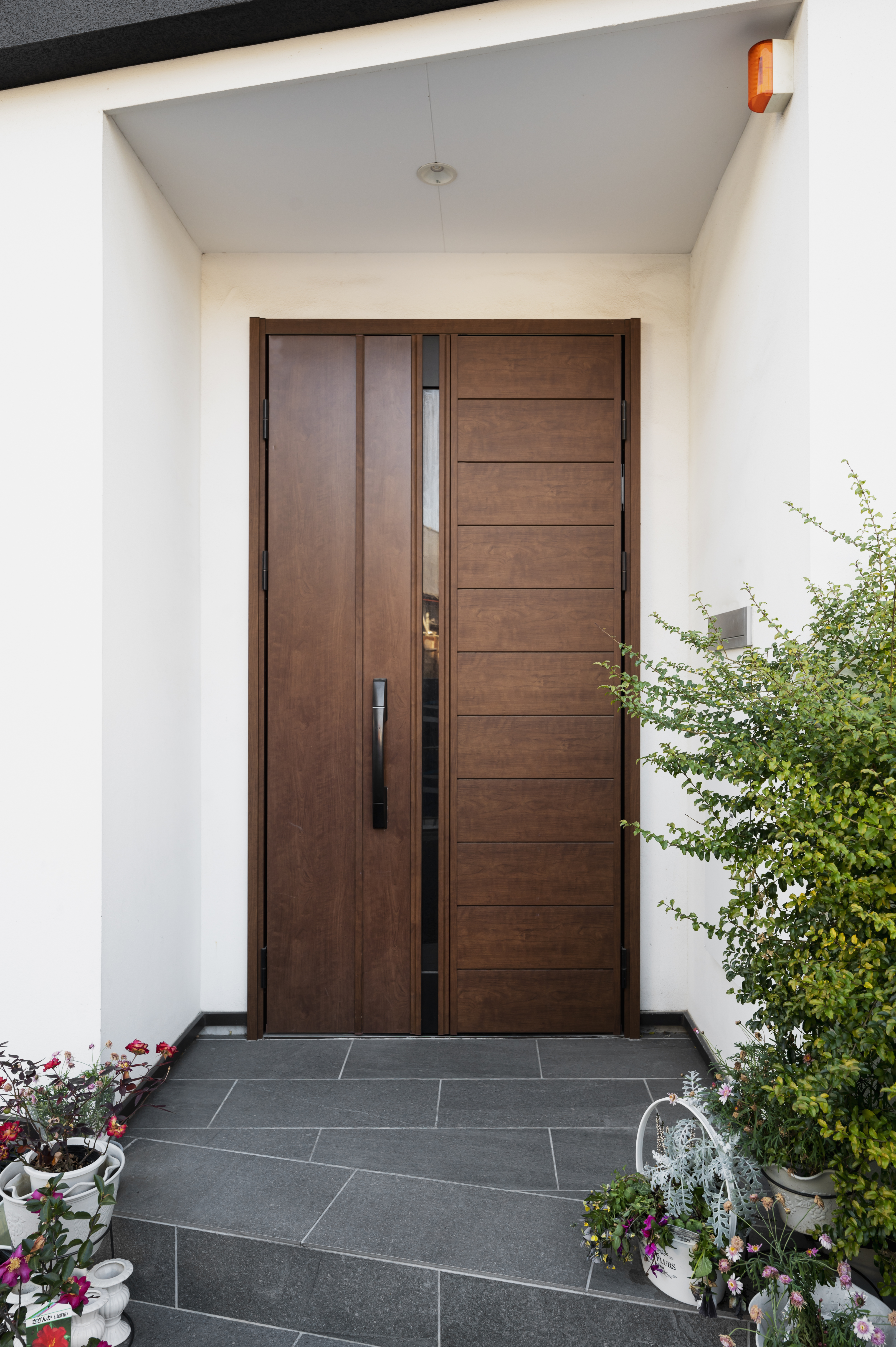 20+ Teakwood Main Door Design Ideas For Home That Are Trending