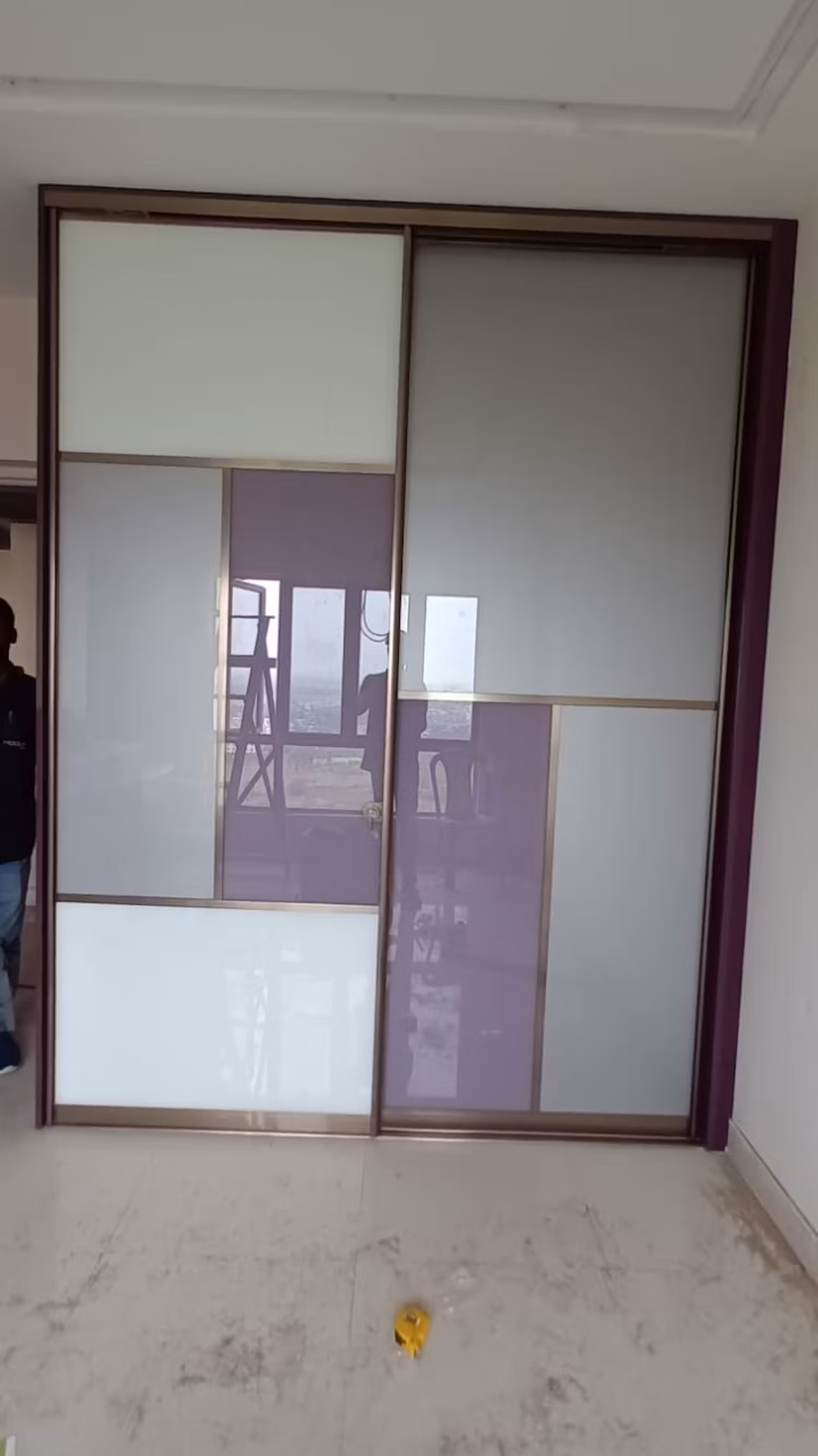A purple and white particleboard wardrobe image