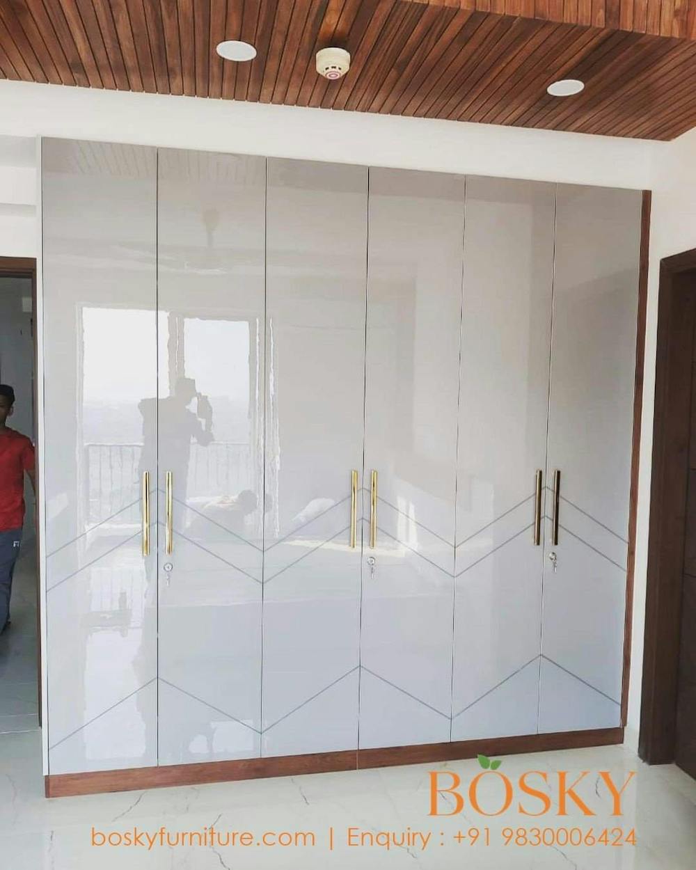 Modern Wardrobe | Bosky Interior