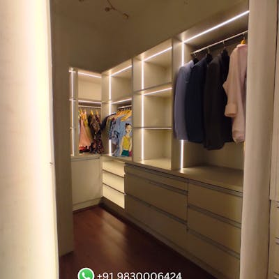 Walk in wardrobe type