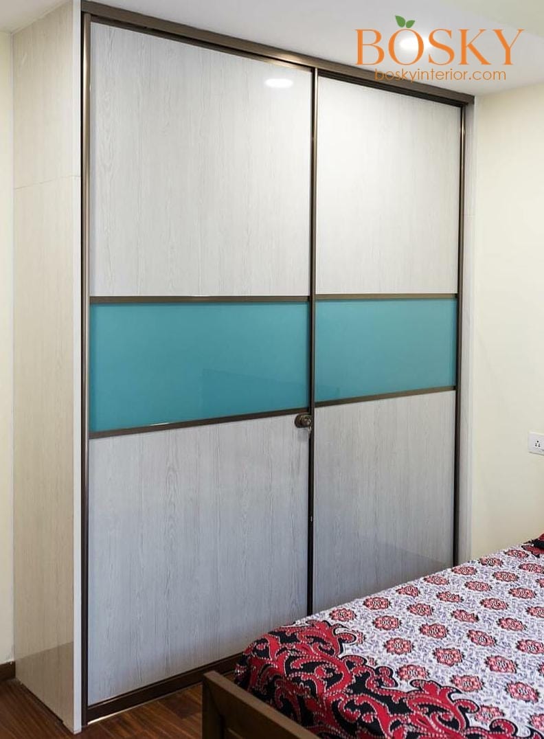 Budget-friendly Sliding Wardrobe 