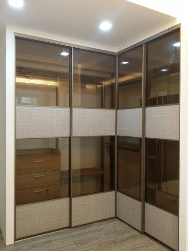 Corner-Led L Shaped Wardrobe for Odd Layouts