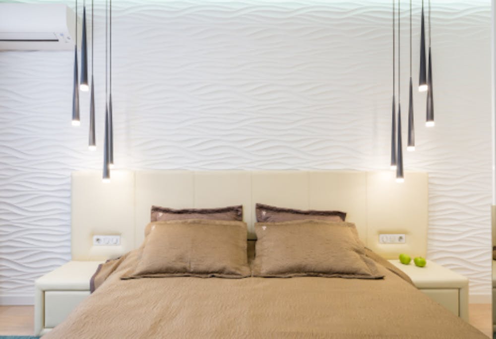 Minimalist Bedroom Wall Decor (Less but Better)