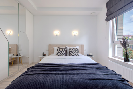 Minimalist Aesthetic Bedroom (Instagram-Ready)